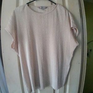 Really cute no sleeve blouse